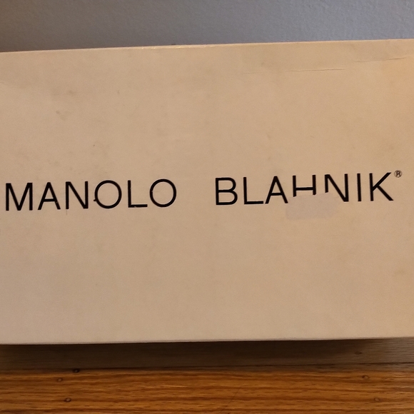 Rare Black Studded Pumps-Manolo Blahniks- Sz 8.5 - Picture 3 of 11